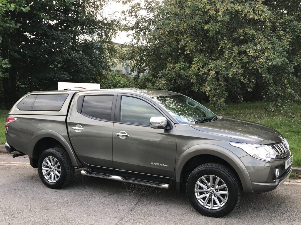 Mitsubishi L200 2.4 Di-d Dc Barbarian 4Wd Green #2