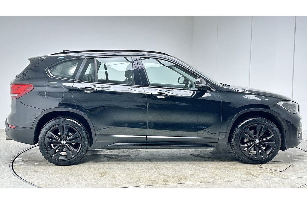 BMW X1 18D Sport SK70TWE Black #4