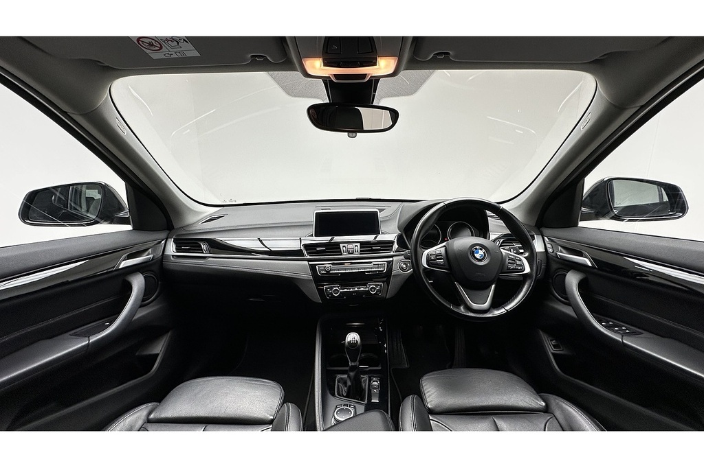 BMW X1 18D Sport SK70TWE Black #2