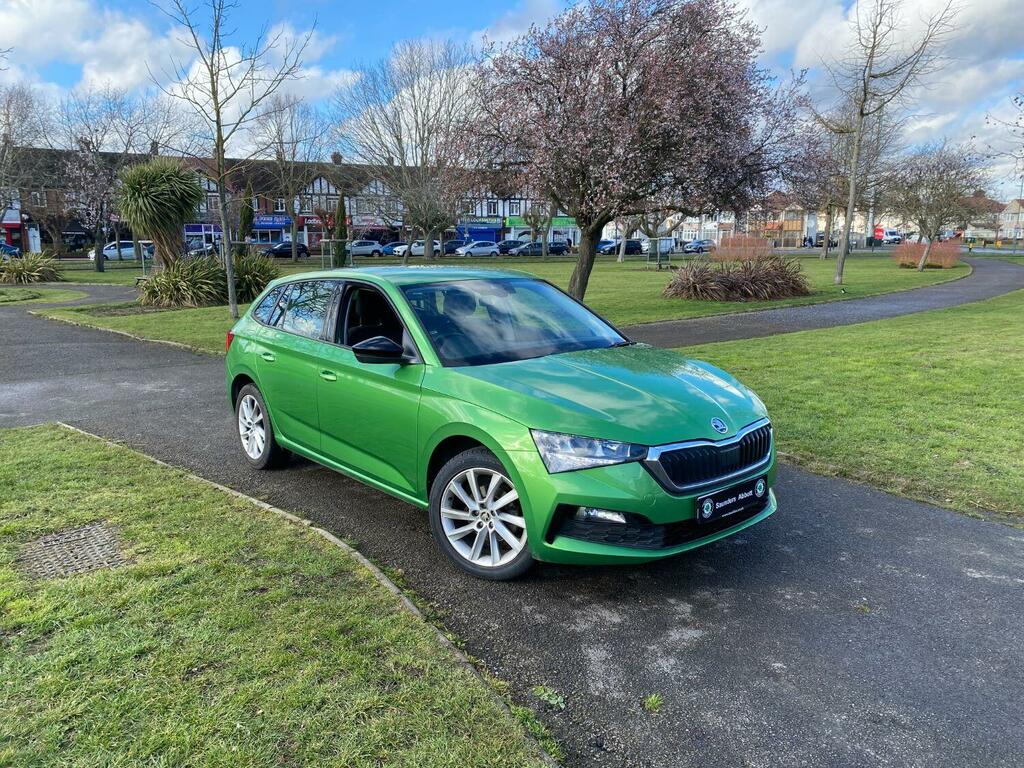 Skoda Scala Hatchback 1.5 Tsi Se 2019 Green