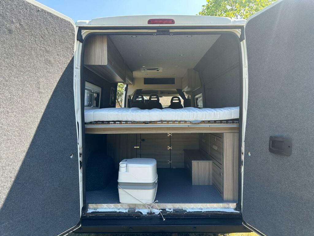 Citroen Relay Camper Van Off Grid Camper Van 2.0 Bluehdi 35 Ente LG18TPU White #3