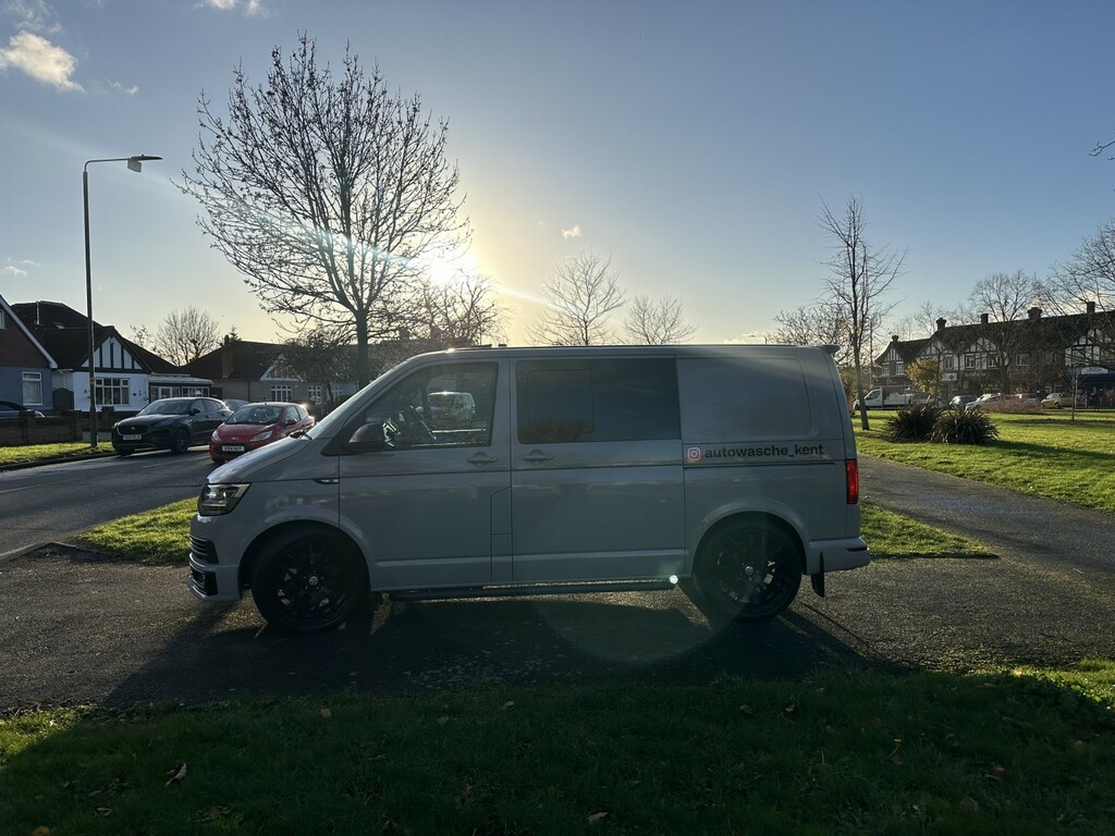 Volkswagen Transporter Double Cab Van 2.0 Bitdi T32 Bluemotion Tech Highl C7TEJ Grey #3