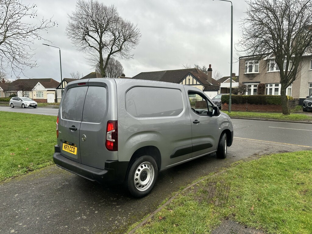 Vauxhall Combo Panel Van 1.5 Turbo D 2300 Dynamic 202271 KR71CCO Grey #4