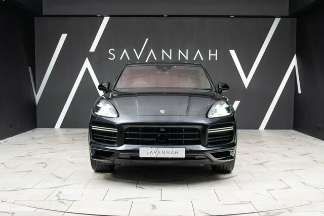 Porsche Cayenne 2020 4.0 V8 E-hybrid 14.1Kwh Turbo S Coupe Pet LX20NPF Black #3