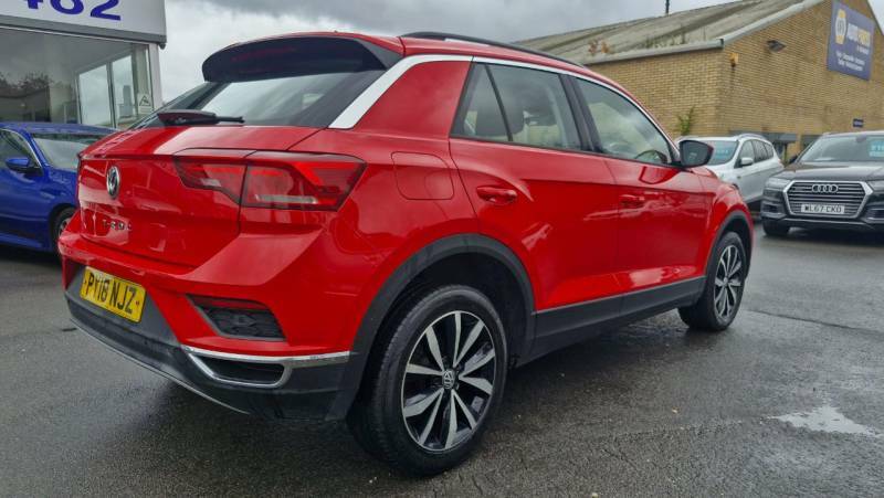 Volkswagen T-Roc 1.5 Tsi Evo Se - 2018 18 PY18NJZ Red #3