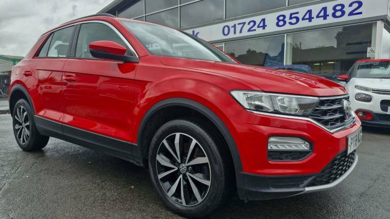 Volkswagen T-Roc 1.5 Tsi Evo Se - 2018 18 Red