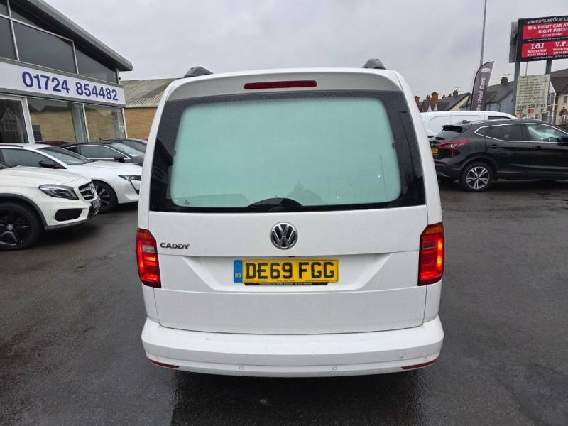 Volkswagen Caddy Maxi 2.0 Tdi Bluemotion Tech 102Ps Highline Nav Van - 2 DE69FGG White #4