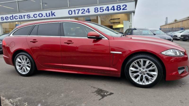 Jaguar XF 2.2D 200 Sport - 2013 13 YR13FBJ Red #4