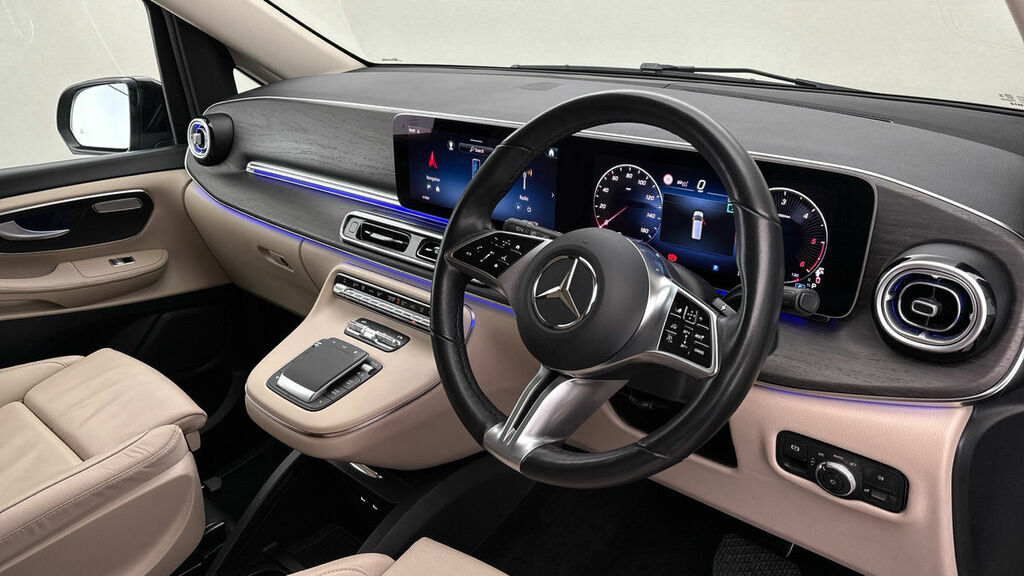 Mercedes-Benz V Class 2.0 V220d Premium Mpv G-tronic Euro 6 LL24ODH Black #5