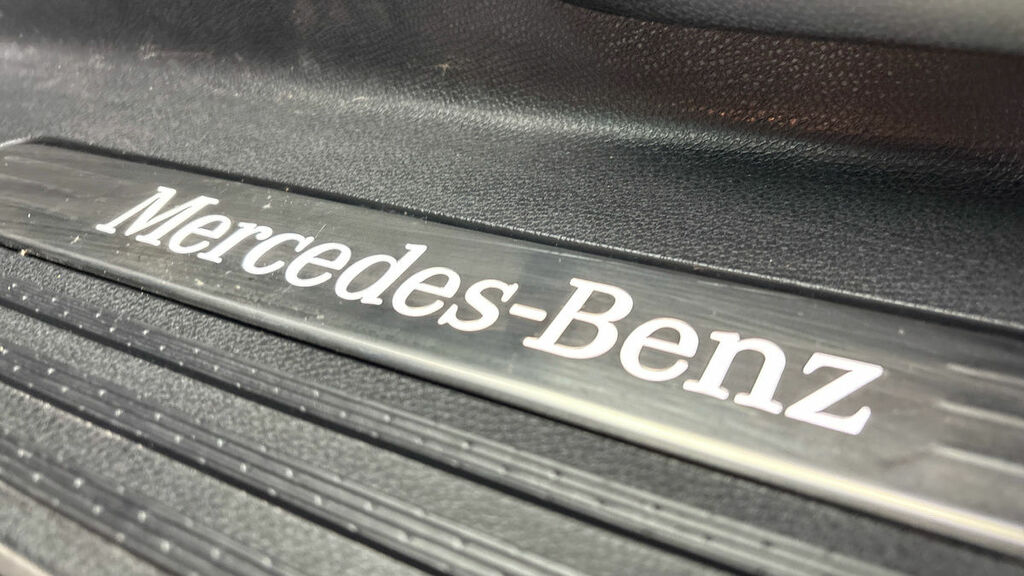 Mercedes-Benz V Class 2.0 V220d Premium Mpv G-tronic Euro 6 WX25XUE Black #6