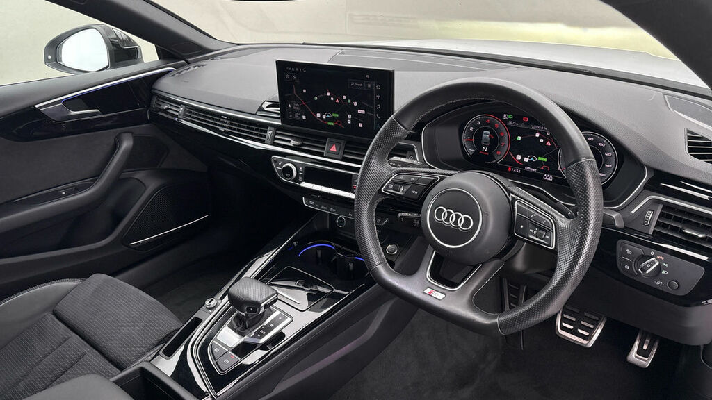 Audi A5 2.0 Tfsi 35 Black Edition Sportback S T White #5