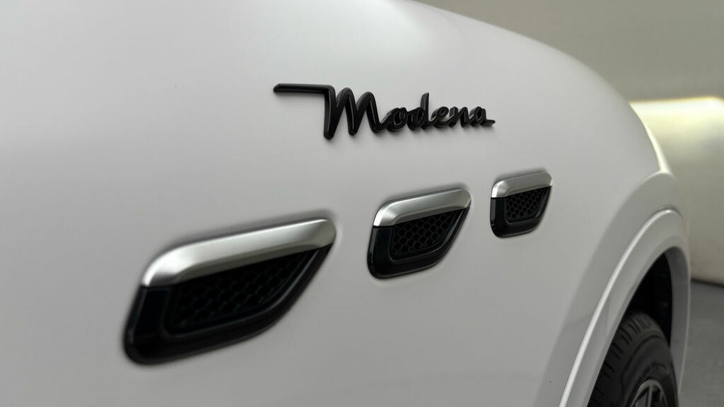 Maserati Grecale 2.0 Mhev Modena Suv Zf 4Wd Euro 6 Ss LT73FSZ White #6