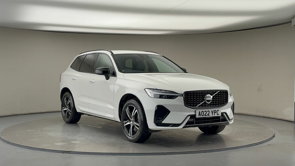 Volvo XC60 Plus Dark B5 250 Hp White