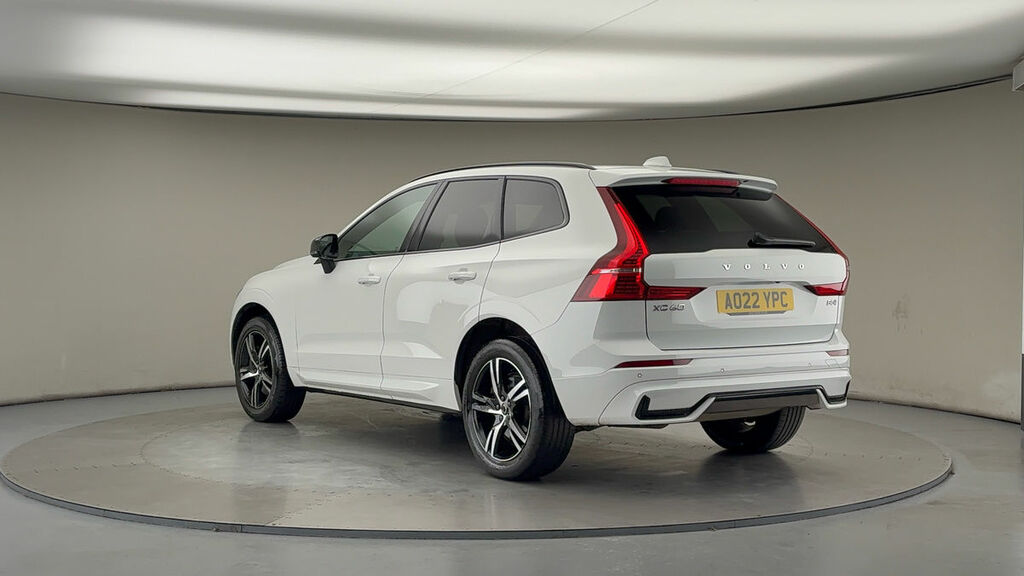 Volvo XC60 Plus Dark B5 250 Hp AO22YPC White #2
