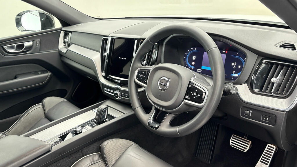 Volvo XC60 Plus Dark B5 250 Hp AO22YPC White #5