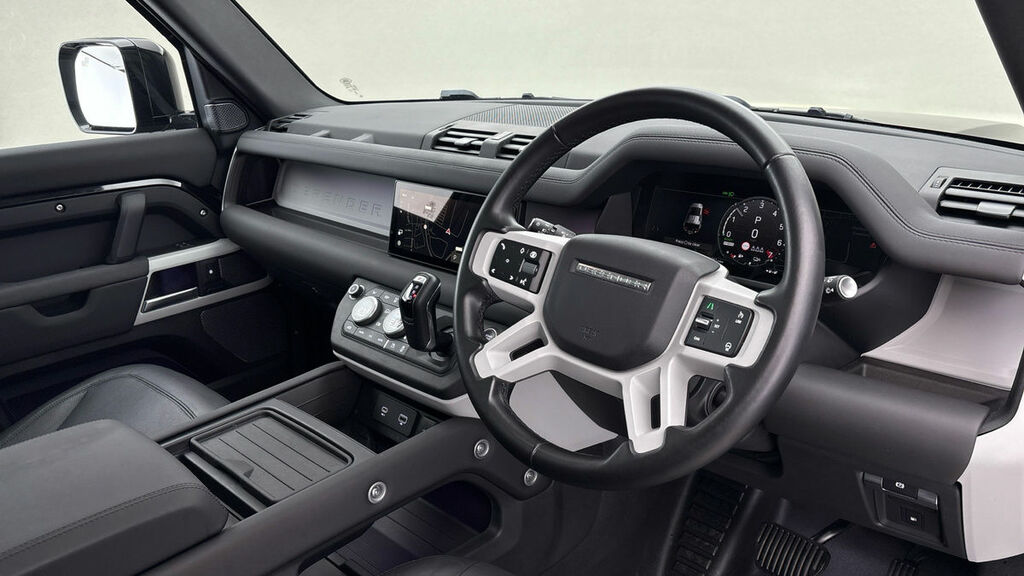 Land Rover Defender 110 2.0 P400e 15.4Kwh Xs Edition Suv Plug-i Black #5