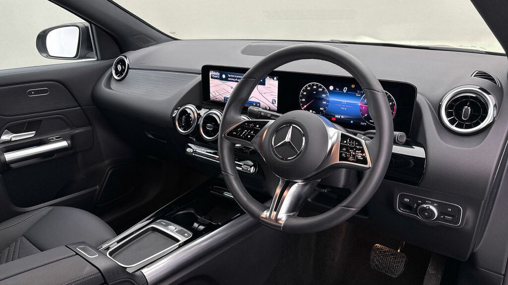 Mercedes-Benz GLA Class 1.3 Gla180h Mhev Sport Edition Suv Hybr YP25HUO Black #5
