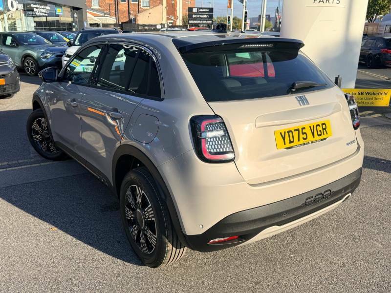 Fiat 600 1.2 Hybrid 48V Edct-6 - 2025 75 YD75VGR Beige #3