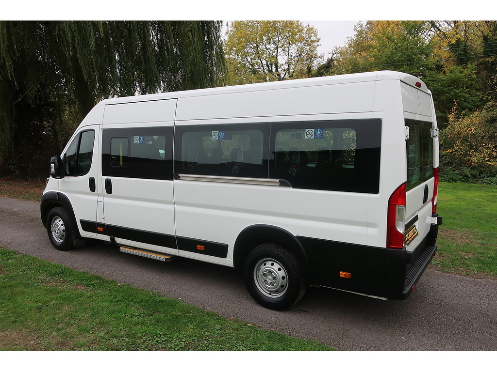 Peugeot Boxer 2.0 Bluehdi 440 L4 H2 Wheelchair Accessible Minibu White #4