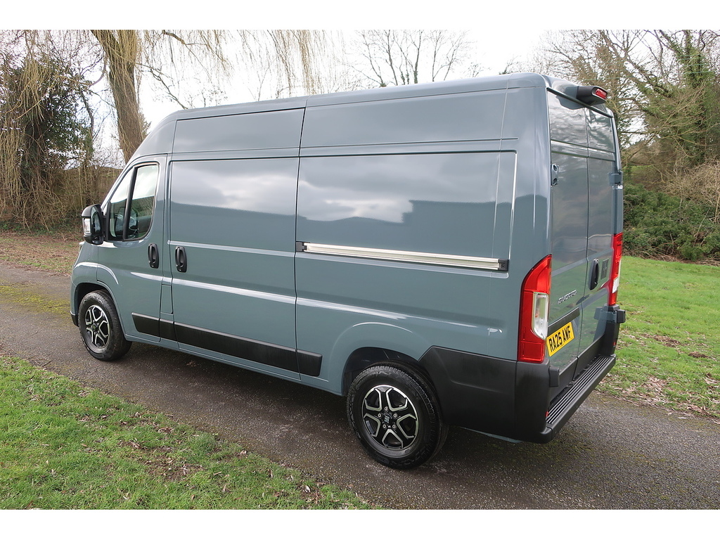 Fiat Ducato 2.2 Multijetiii 35 Panel Van L2 H2 RA25AWF Grey #4