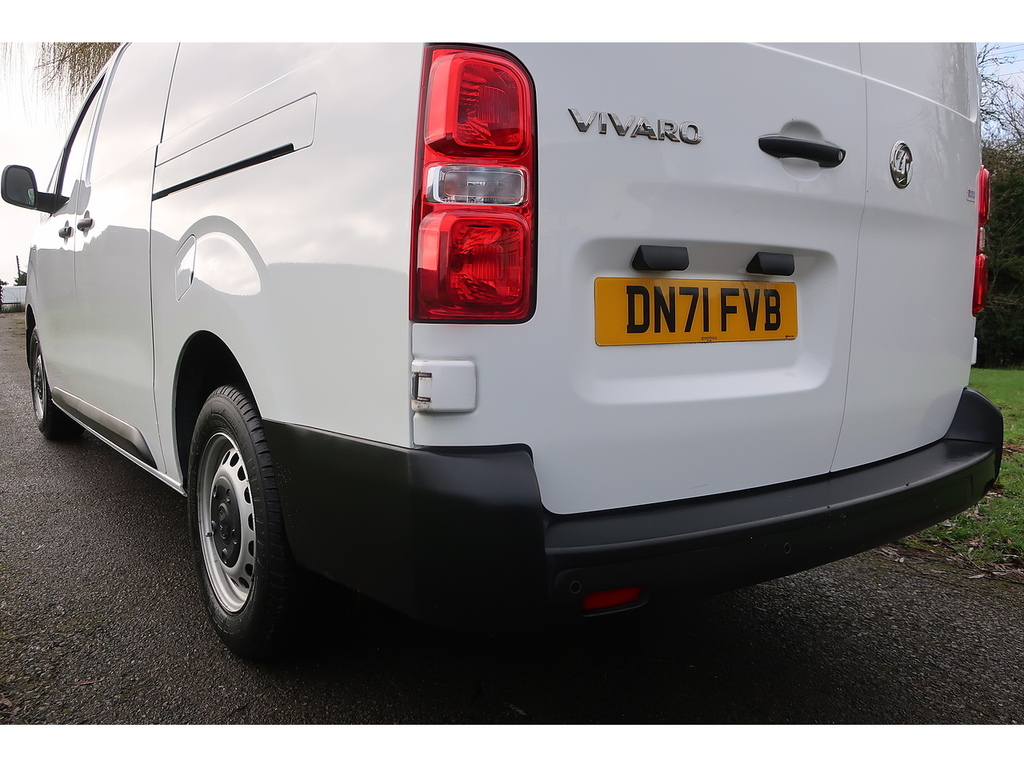 Vauxhall Vivaro 1.5 Turbo D 2900 Dynamic Panel Van 6Dr Manu DN71FVB White #6