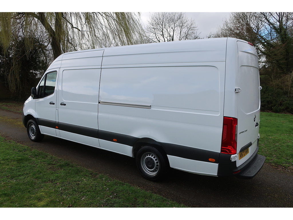 Mercedes-Benz Sprinter 2.0 315 Cdi Progressive Panel Van Manua White #4