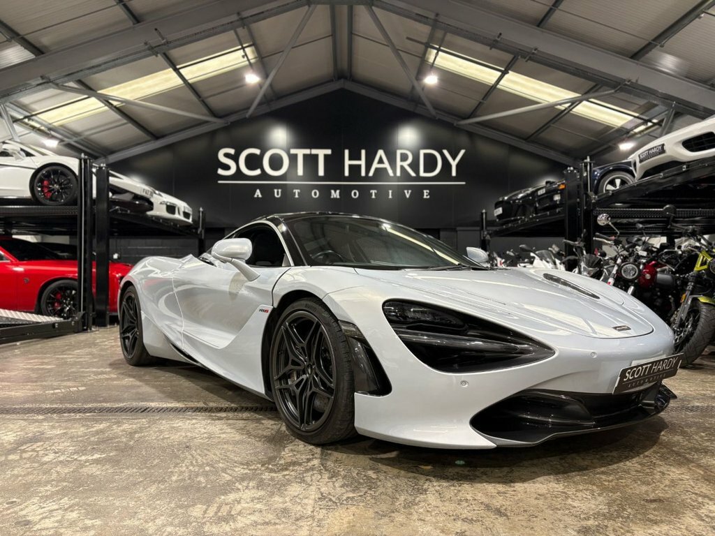 McLaren 720S 4L Null White #2