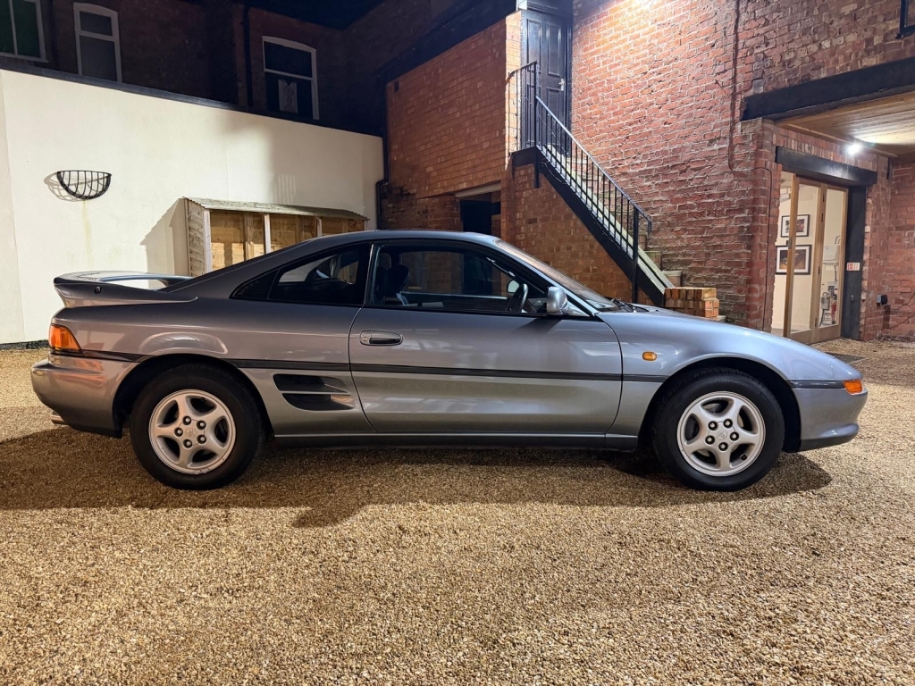 Toyota MR2 Coupe Red #6