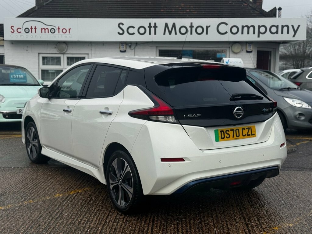 Nissan Leaf Hatchback DS70CZL White #2