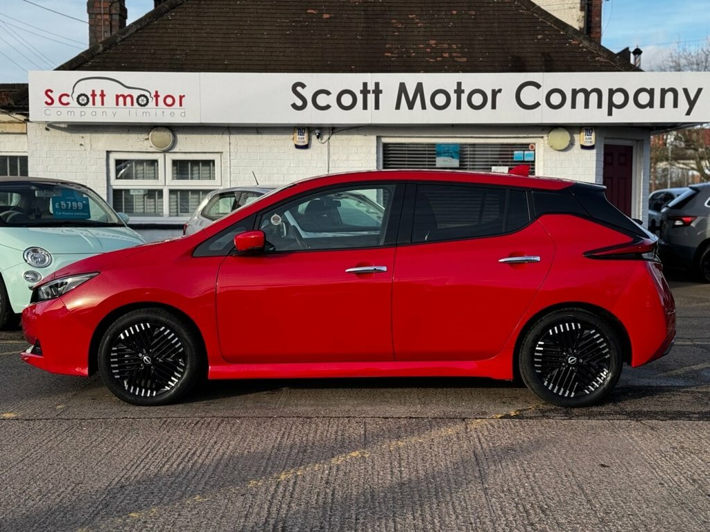 Nissan Leaf Hatchback SL72LZU Red #5