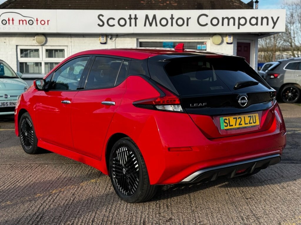 Nissan Leaf Hatchback SL72LZU Red #2