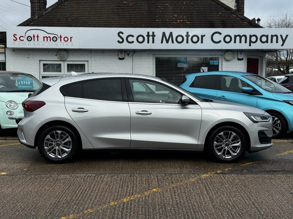 Ford Focus 1L Titanium NK72WCE Silver #5