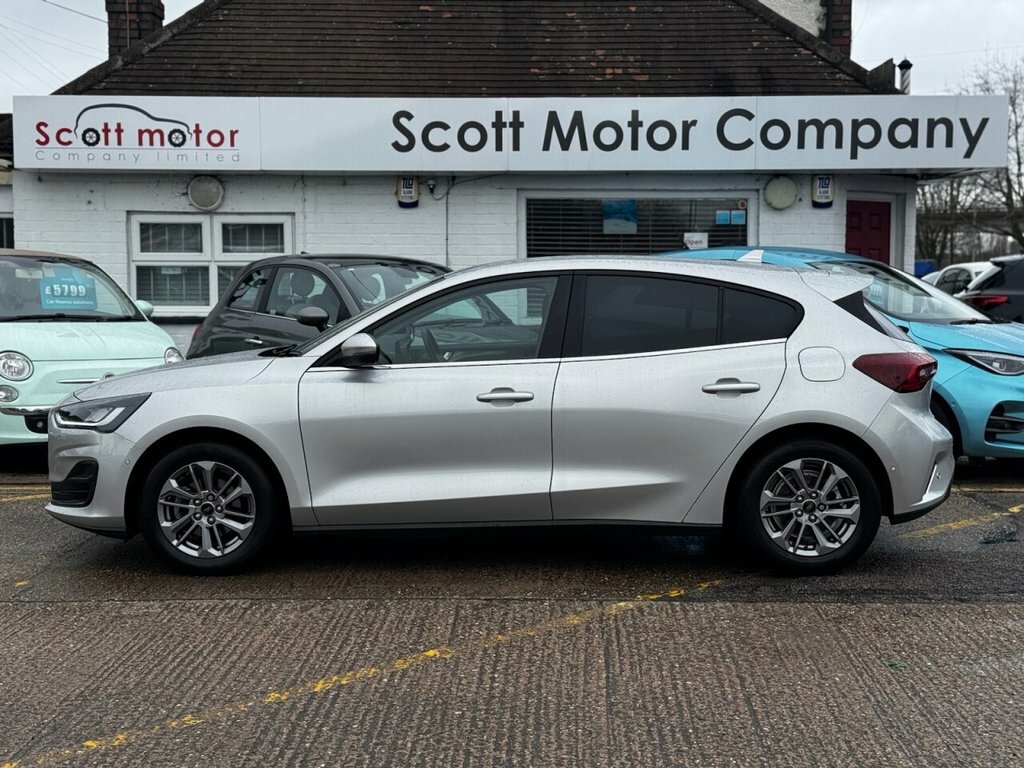 Ford Focus 1L Titanium NK72WCE Silver #4