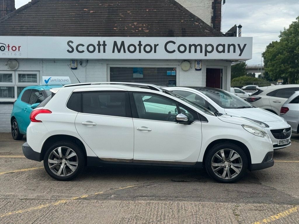 Peugeot 2008 1.6L Feline White #5