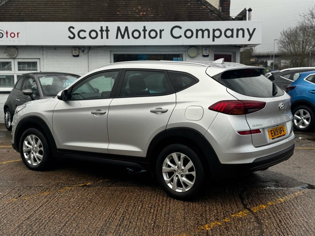 Hyundai Tucson 1.6L Se Nav EA19UFK Silver #2