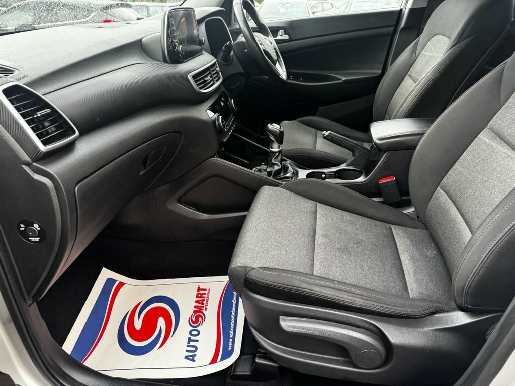 Hyundai Tucson 1.6L Se Nav EA19UFK Silver #3