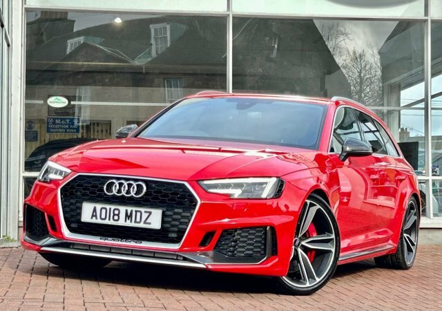 Audi RS4 Avant 2.9 Tfsi V6 Carbon Red