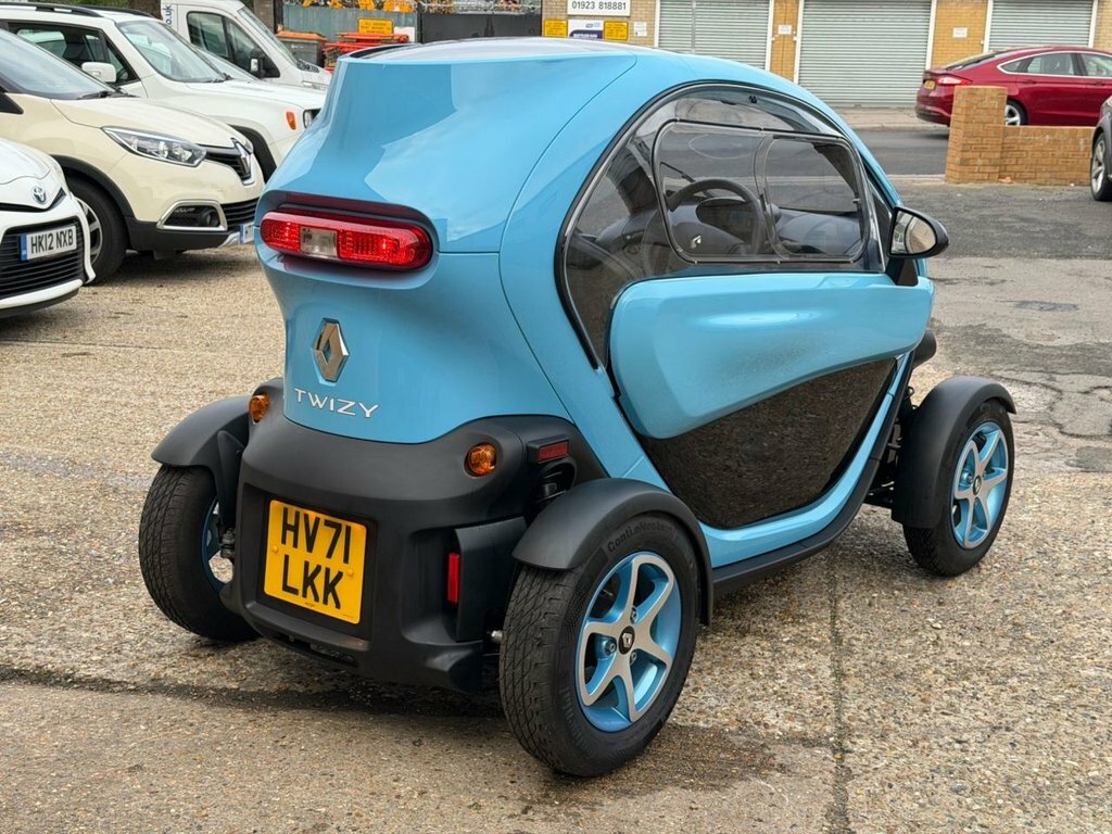 Renault Twizy Dynamique Black #7