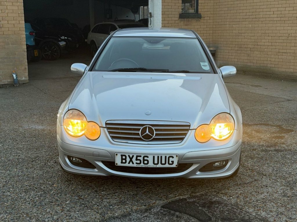 Mercedes-Benz C Class 2.1L Se Silver #3