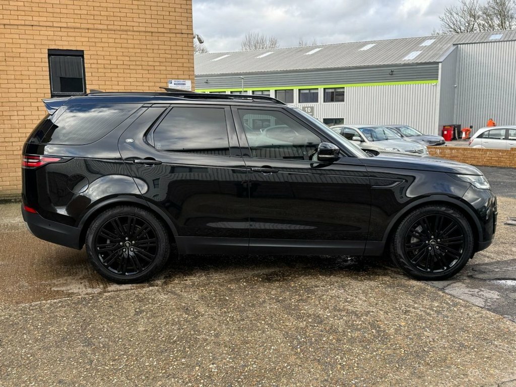 Land Rover Discovery 3L Hse Luxury LV69RUU Black #4