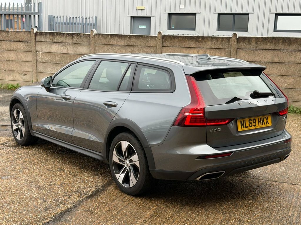 Volvo V60 Cross Country 2L Plus Grey #6