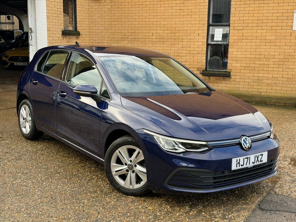 Volkswagen Golf 2L Life Blue