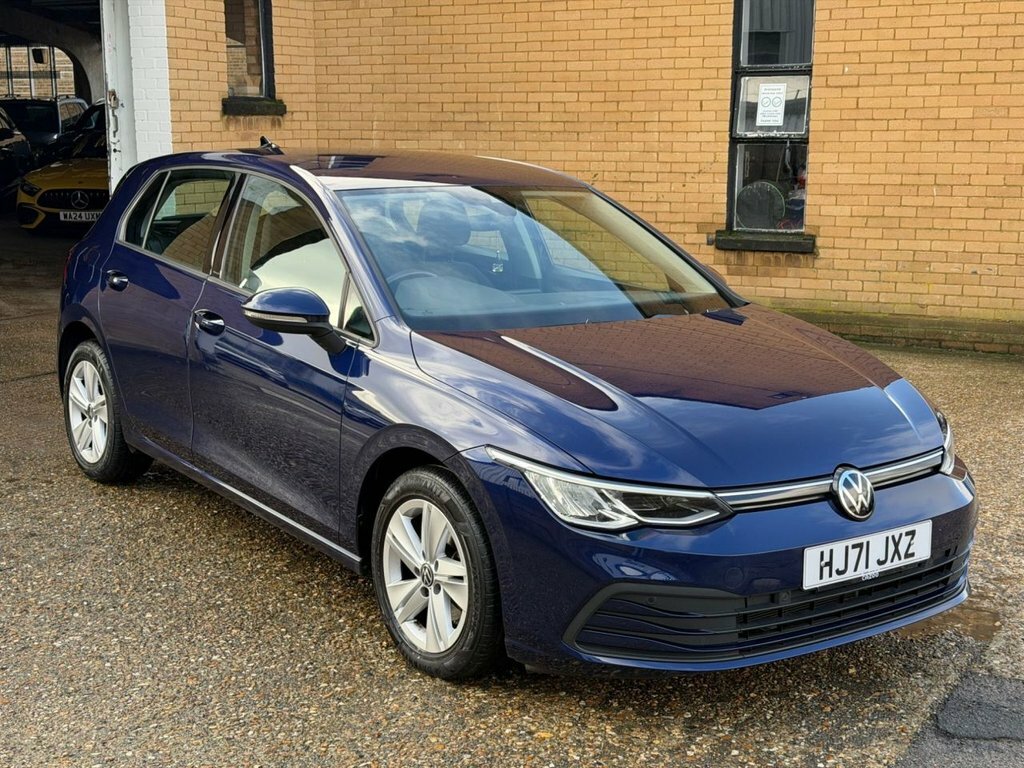 Volkswagen Golf 2L Life HJ71JXZ Blue #2