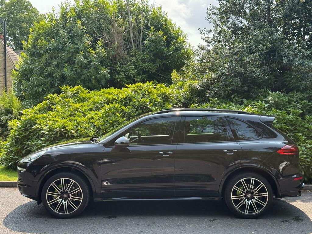 Porsche Cayenne 3.0 Td V6 2015 FN65RZD Black #2