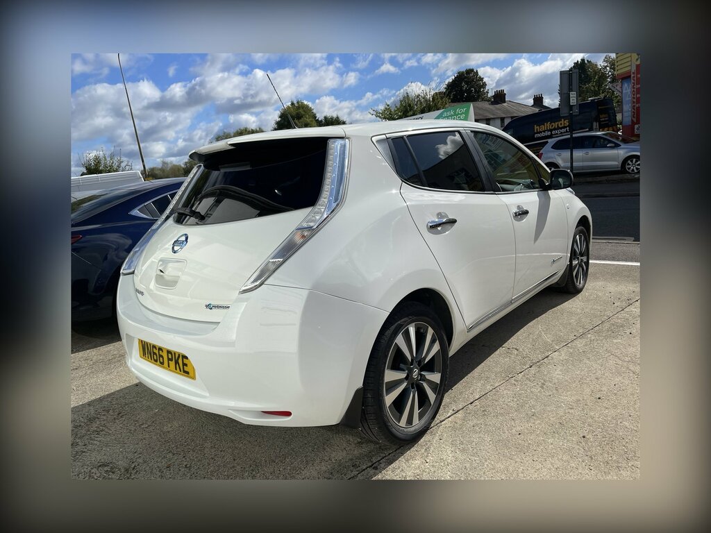 Nissan Leaf 80Kw Tekna 30Kwh White #5