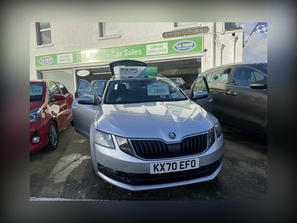 Skoda Octavia 1.5 Tsi Se Technology KX70EFO Silver #2