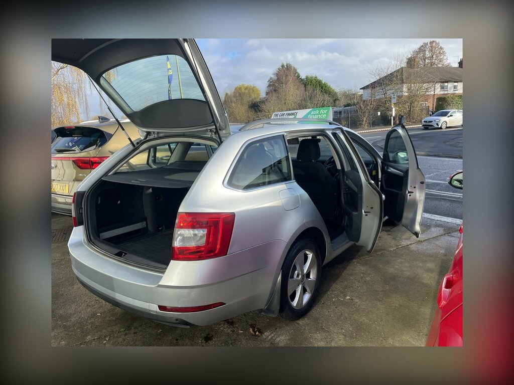 Skoda Octavia 1.5 Tsi Se Technology KX70EFO Silver #6
