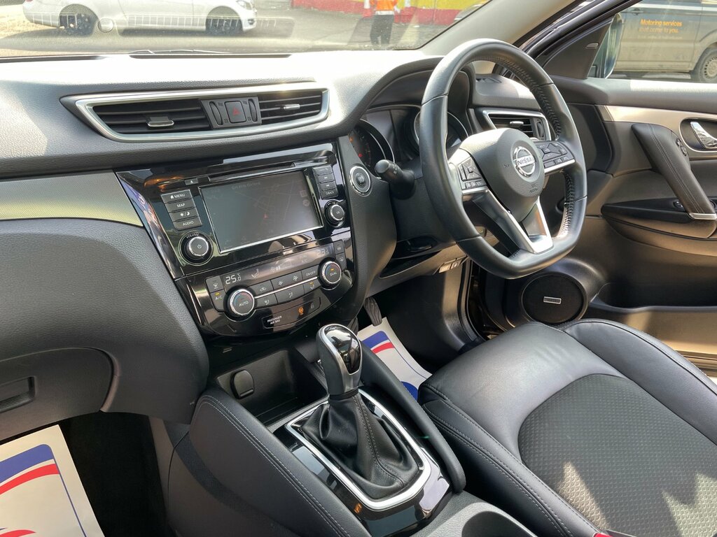 Nissan Qashqai 1.3 Dig-t 160 Tekna Dct OY19NMU Black #4