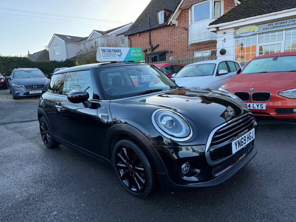 Mini Hatch 1.5 Cooper Classic Hatchback Eur YN69HGJ Black #4