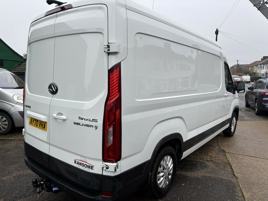 Maxus Deliver 9 Mpv White #6